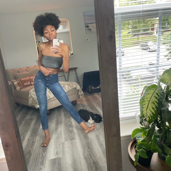 Silver Glitter Sleeveless Halter Croptop - Picture 2 of 10